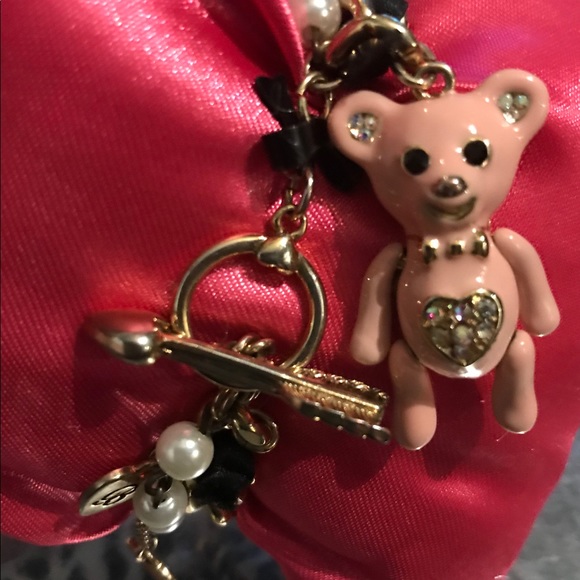 Betsey Johnson tea party pink teddy bear picnic princess sweetie pie bracelet